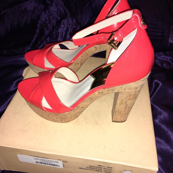 Michael kors platform - Picture 3 of 3